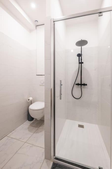 Charmant Cocon Avec Jacuzzi - Bordeaux Centre المظهر الخارجي الصورة
