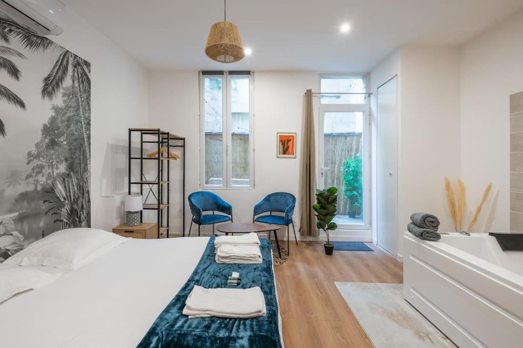 Charmant Cocon Avec Jacuzzi - Bordeaux Centre المظهر الخارجي الصورة